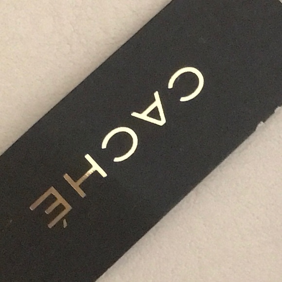 CACHÉ NECKLACE - Picture 6 of 6